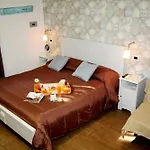 Dolcevita بومبيي
